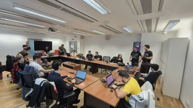 BreaQ 2025, hackathon
