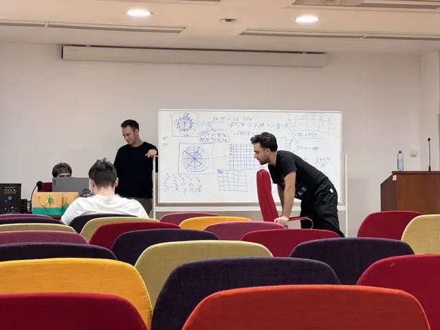 BreaQ 2025, night shift